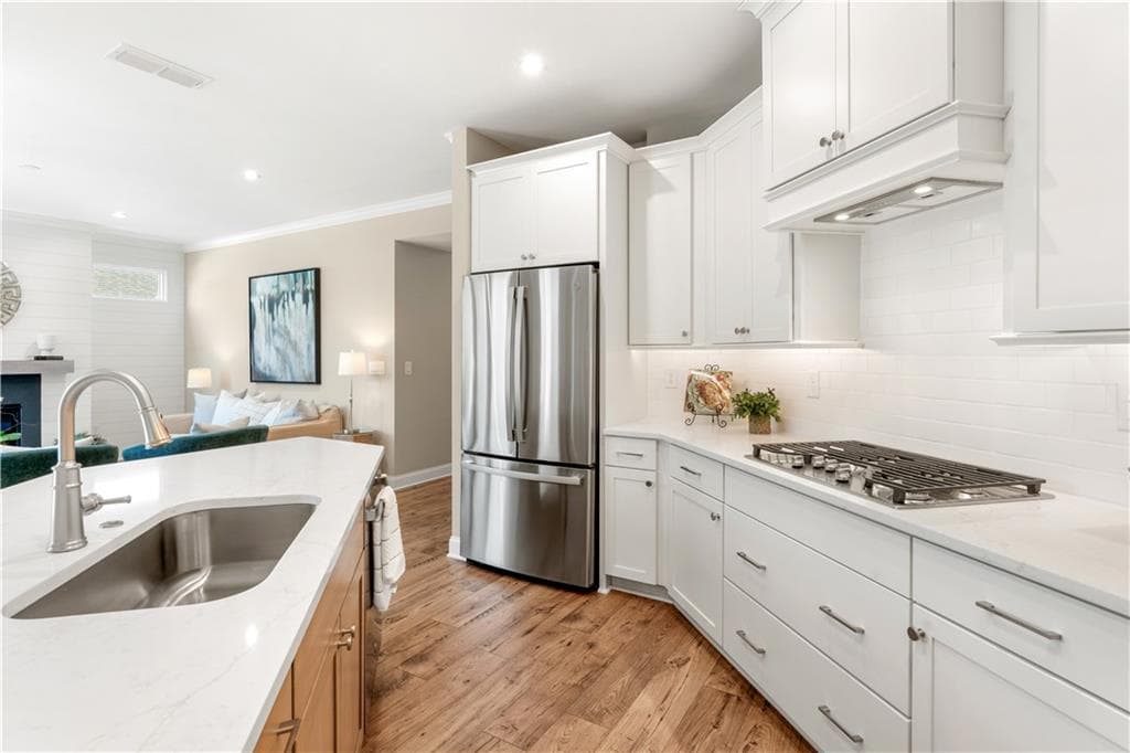 3 bedroom, 3 bathroom, 2,571 sq ft single family residence for sale at 4220 Provenance Trail, Cumming, GA 30028 — photo 6