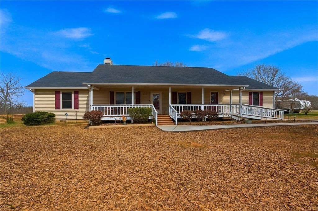 4 bedroom, 3 bathroom, 2,703 sq ft single family residence for sale at 298 Trestle Road, Locust Grove, GA 30248