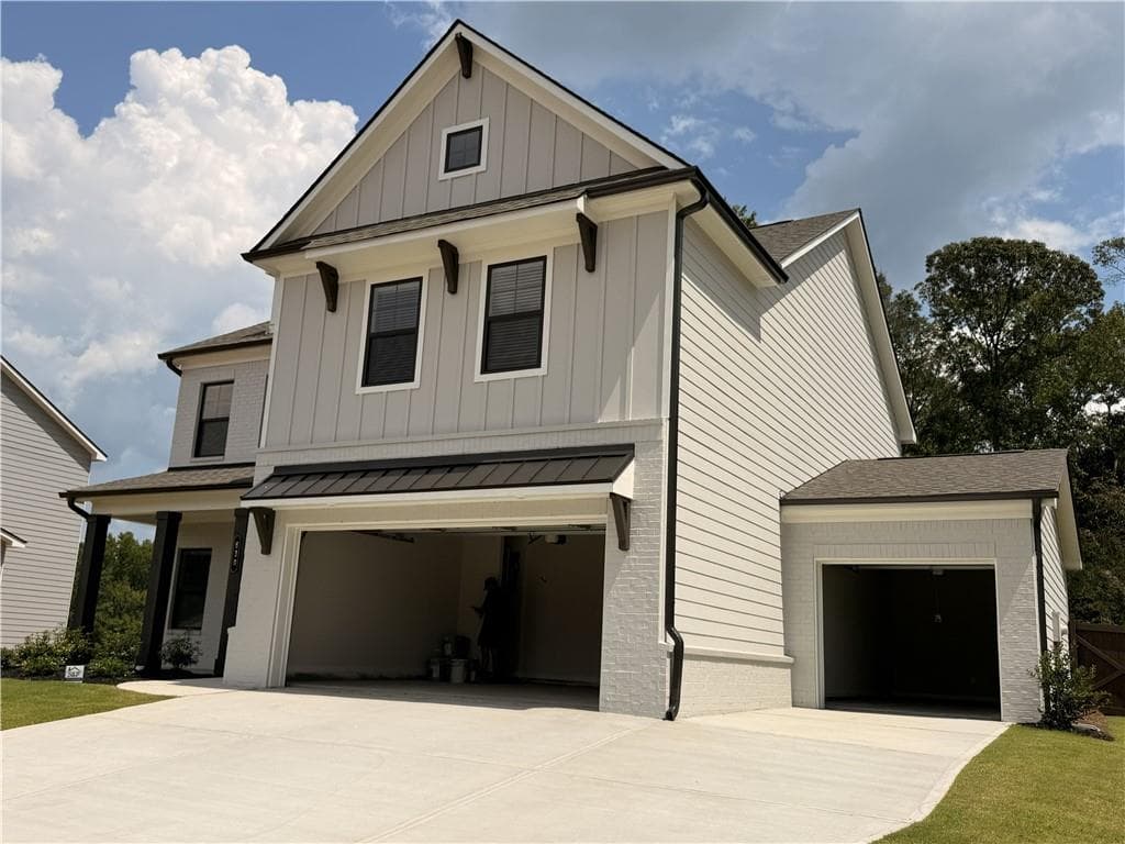 5 bedroom, 4 bathroom, 2,800 sq ft single family residence for rent at 630 Winding Rose Drive, Hoschton, GA 30548 for $2,990 a month — photo 2