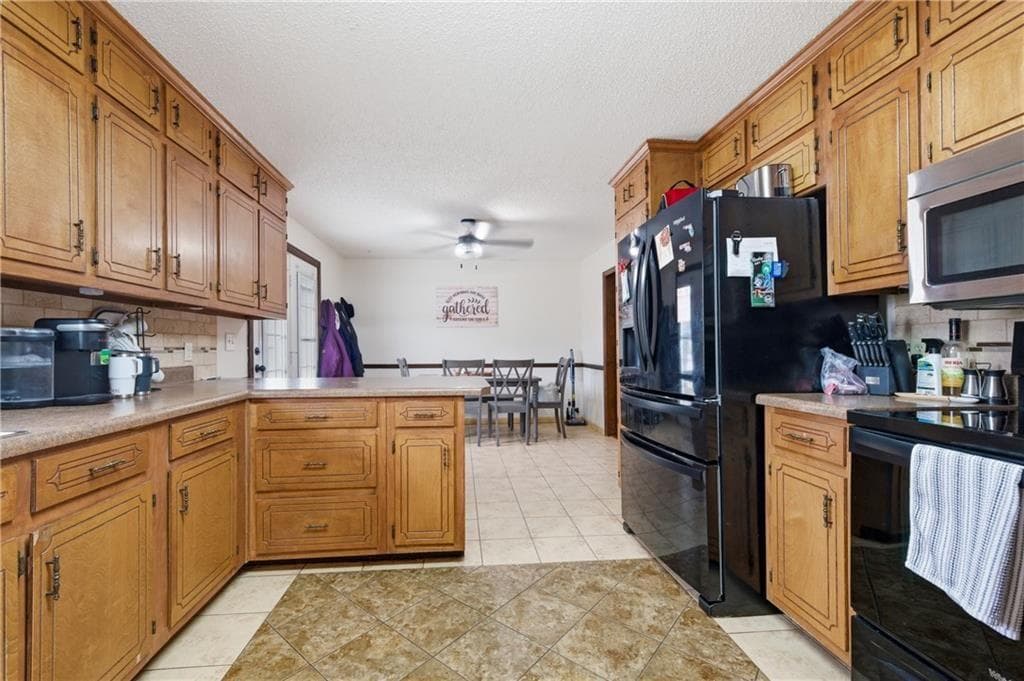 4 bedroom, 3 bathroom, 2,703 sq ft single family residence for sale at 298 Trestle Road, Locust Grove, GA 30248 — photo 10