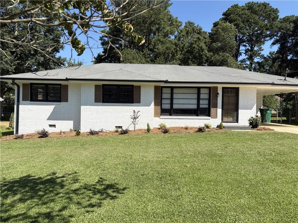 3 bedroom, 2 bathroom, 1,297 sq ft single family residence under contract at 996 School Lane, Lake City, GA 30260