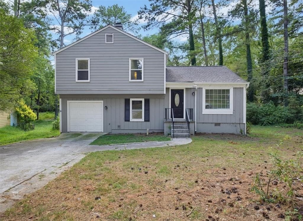 3 bedroom, 2 bathroom, 1,423 sq ft home for sale at 429 Sherwood Circle, Stone Mountain, GA