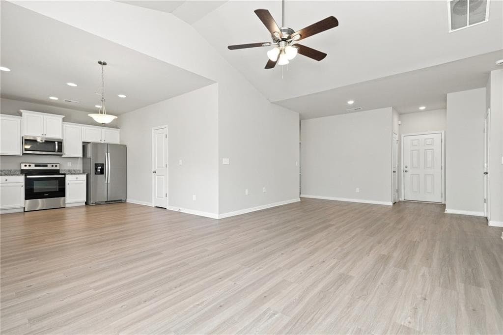 4 bedroom, 2 bathroom, 1,726 sq ft single family residence for rent at 118 Culver Street, Jackson, GA 30233 for $1,695 a month — photo 3