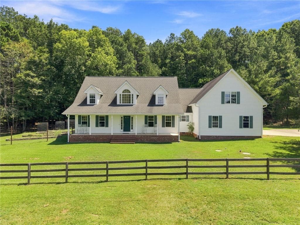 3 bedroom, 4 bathroom, 2,800 sq ft single family residence for sale at 83 Bryant Road, Rome, GA 30161