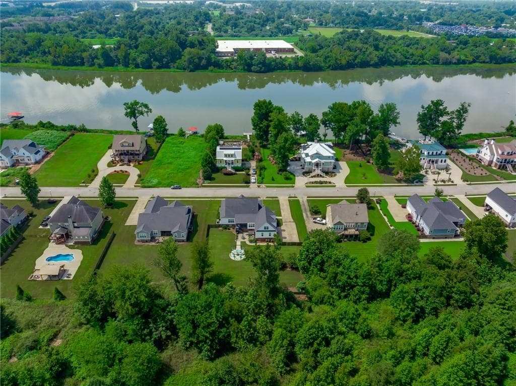 5 bedroom, 5 bathroom, 3,334 sq ft single family residence for sale at 677 RiverNorth Drive, Other-South Carolina, SC 29841 — photo 3