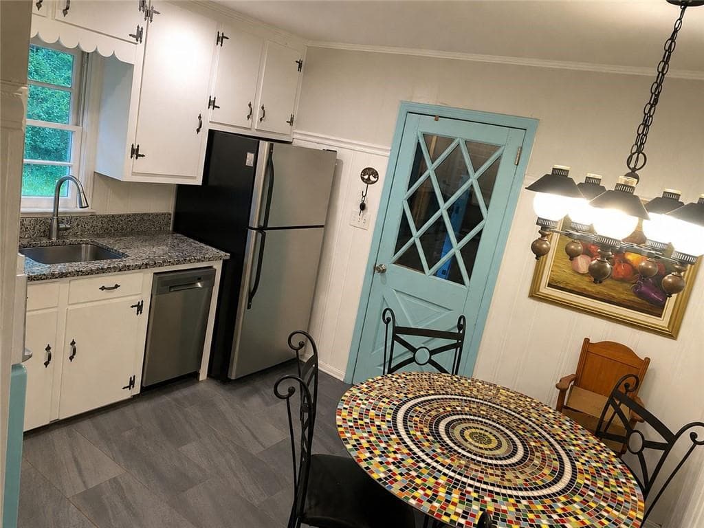 2 bedroom, 2 bathroom, 720 sq ft single family residence for sale at 1360 Tallassee Road, Athens, GA 30606 — photo 10