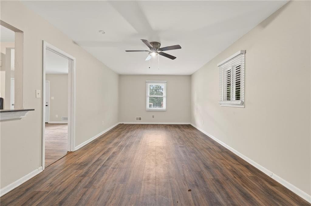 3 bedroom, 2 bathroom, 1,275 sq ft single family residence for sale at 8839 Channing Drive, Jonesboro, GA 30238 — photo 8