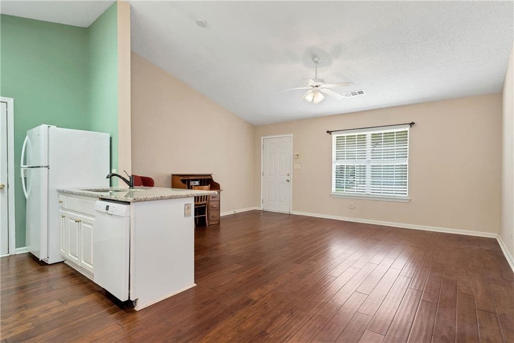 2 bedroom, 2 bathroom, 1,008 sq ft condominium for sale at 2987 Bentley Park Circle, Gainesville, GA 30504 — photo 10