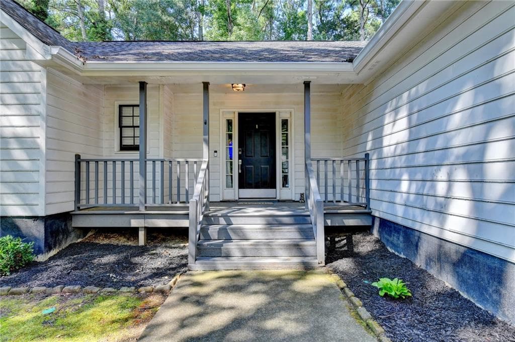 3 bedroom, 2 bathroom, 1,739 sq ft single family residence for sale at 1921 Shady Creek Lane, Lawrenceville, GA 30043 — photo 2
