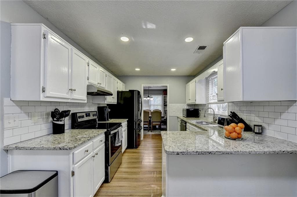 3 bedroom, 2 bathroom, 1,739 sq ft single family residence for sale at 1921 Shady Creek Lane, Lawrenceville, GA 30043 — photo 10
