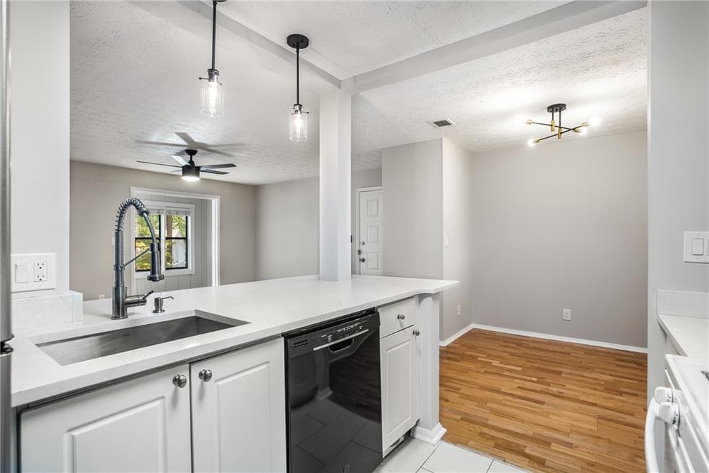 1 bedroom, 1 bathroom, 859 sq ft condominium for rent at 515 Summit North Drive, Atlanta, GA 30324 for $1,600 a month — photo 5