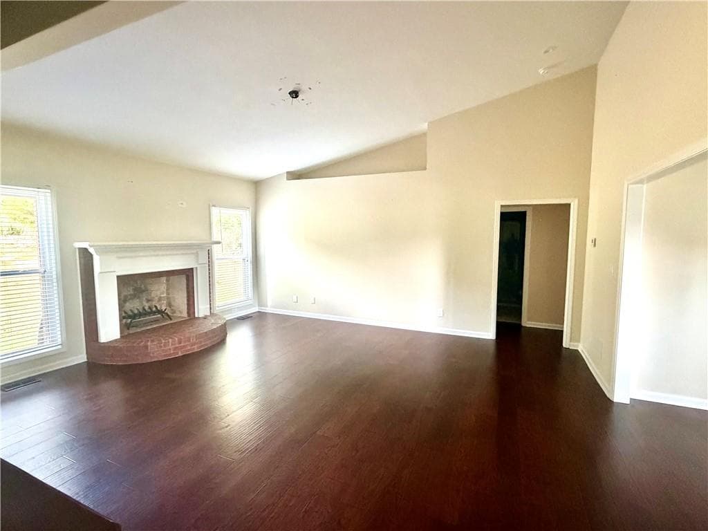 4 bedroom, 3 bathroom, 2,240 sq ft single family residence under contract at 2660 Sandy Creek Circle, Loganville, GA 30052 — photo 6