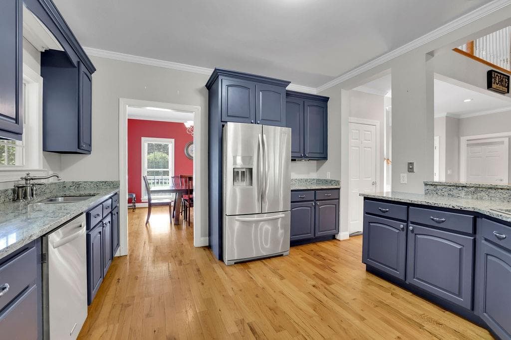 7 bedroom, 7 bathroom, 6,463 sq ft single family residence for sale at 3440 Maynard Circle, Gainesville, GA 30506 — photo 9