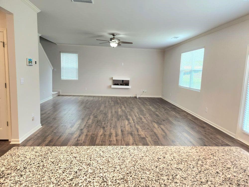 5 bedroom, 3 bathroom, 2,804 sq ft single family residence for rent at 40 Bishop Creek, Braselton, GA 30517 for $2,700 a month — photo 4