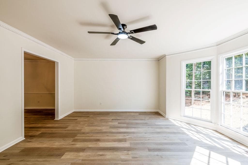 5 bedroom, 4 bathroom, 3,646 sq ft single family residence under contract at 1720 Ridgefield Drive, Roswell, GA 30075 — photo 7