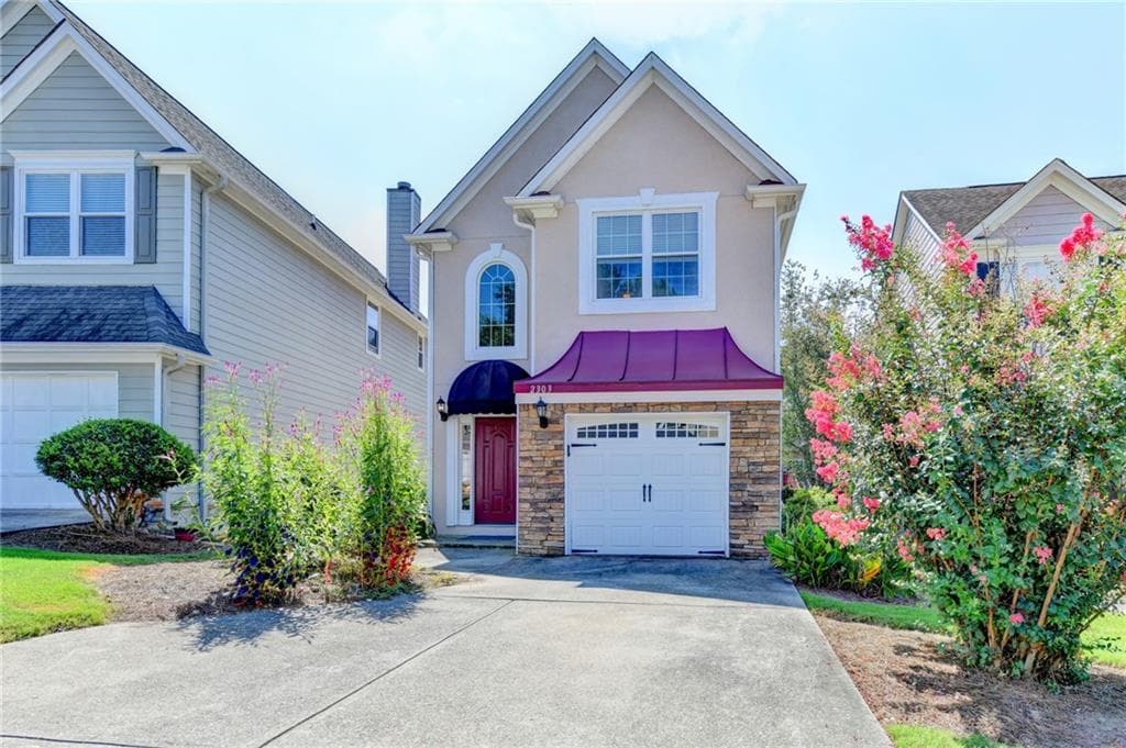 3 bedroom, 3 bathroom, 1,652 sq ft single family residence for sale at 2303 Oak Glenn Circle, Duluth, GA 30096 — photo 2