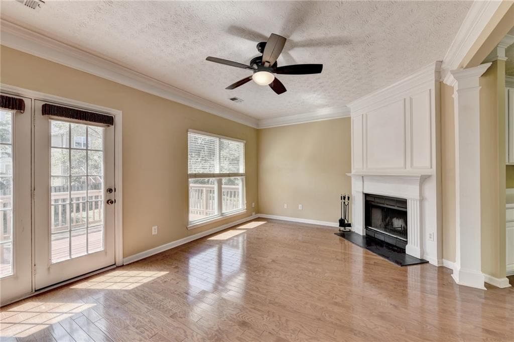 3 bedroom, 3 bathroom, 1,652 sq ft single family residence for sale at 2303 Oak Glenn Circle, Duluth, GA 30096 — photo 4