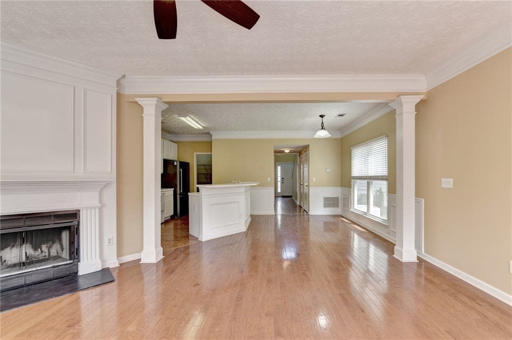 3 bedroom, 3 bathroom, 1,652 sq ft single family residence for sale at 2303 Oak Glenn Circle, Duluth, GA 30096 — photo 5