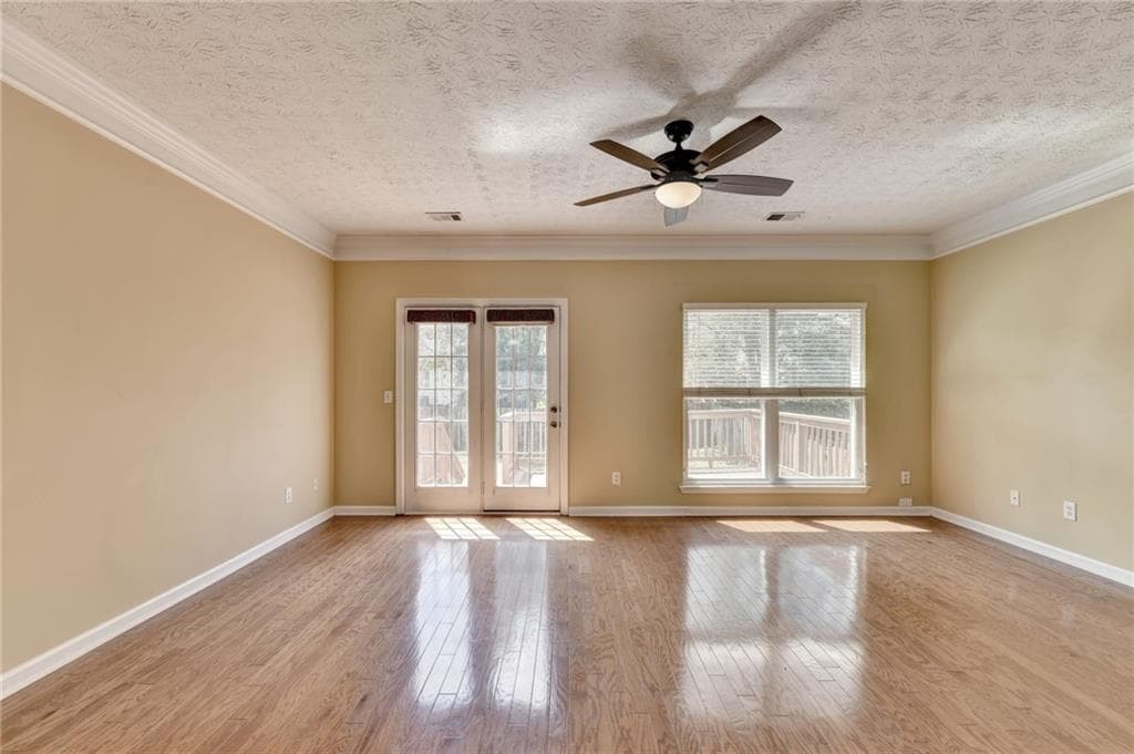 3 bedroom, 3 bathroom, 1,652 sq ft single family residence for sale at 2303 Oak Glenn Circle, Duluth, GA 30096 — photo 7