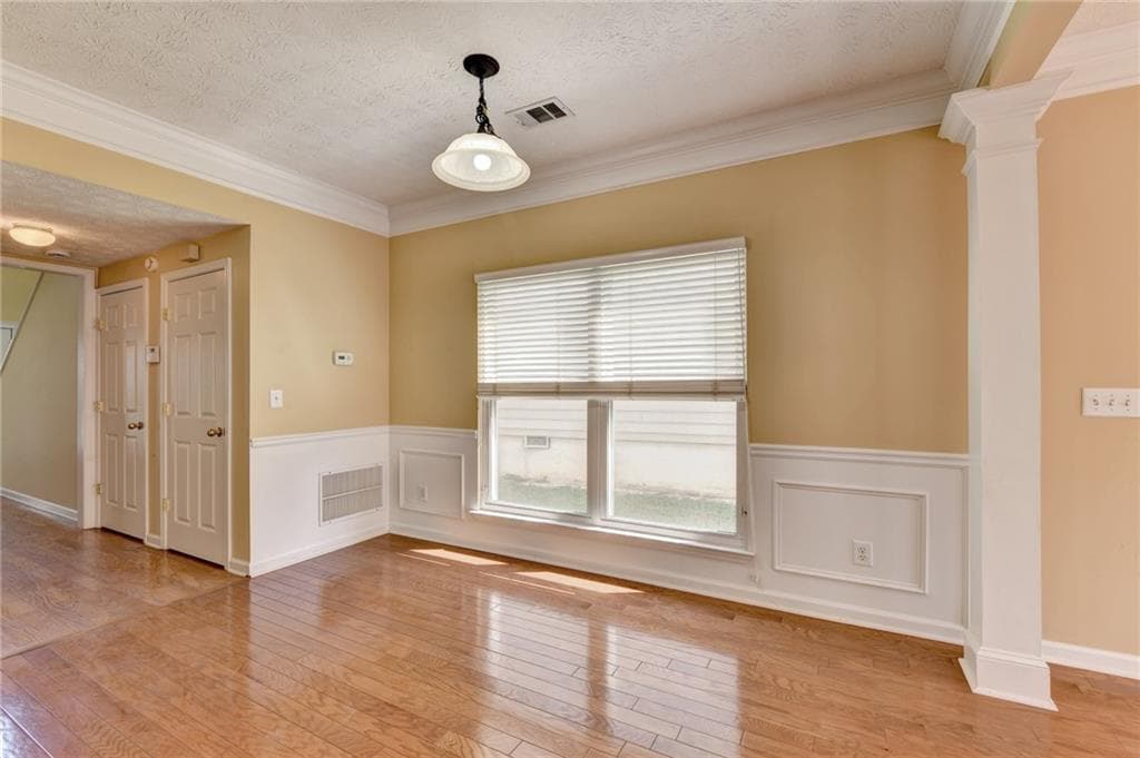 3 bedroom, 3 bathroom, 1,652 sq ft single family residence for sale at 2303 Oak Glenn Circle, Duluth, GA 30096 — photo 9