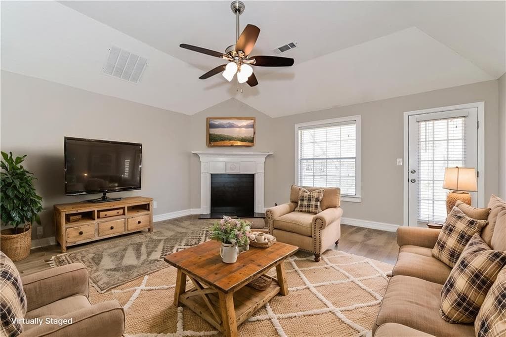 3 bedroom, 2 bathroom, 1,565 sq ft single family residence for sale at 106 Emerald Lane, Hampton, GA 30228 — photo 2