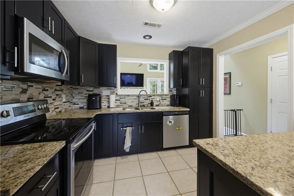 2 bedroom, 2 bathroom, 1,444 sq ft townhouse for sale at 5010 Avalon Drive, Alpharetta, GA 30005 — photo 10