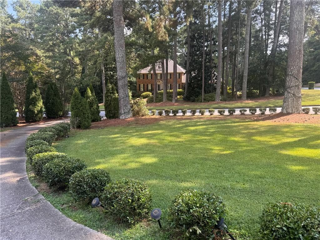 5 bedroom, 3 bathroom, 3,324 sq ft single family residence for sale at 290 Dix Lee On Drive, Fayetteville, GA 30214 — photo 9