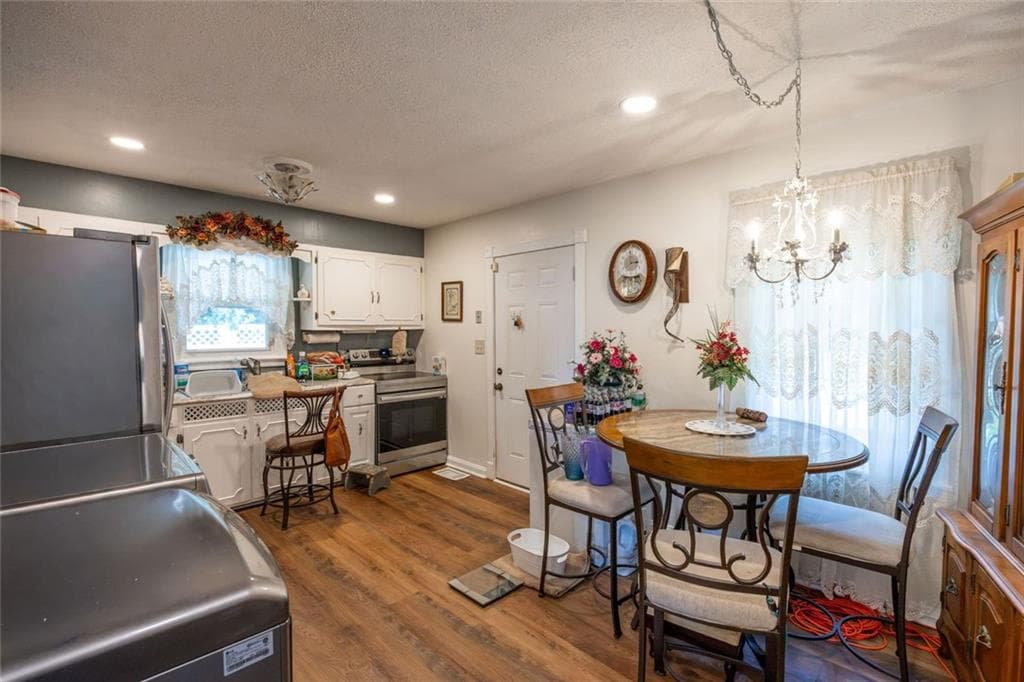 2 bedroom, 1 bathroom, 960 sq ft single family residence for sale at 2421 Maner Road, Atlanta, GA 30339 — photo 10