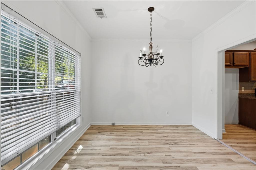4 bedroom, 3 bathroom, 2,440 sq ft single family residence for sale at 3771 Branch Drive, Atlanta, GA 30331 — photo 6