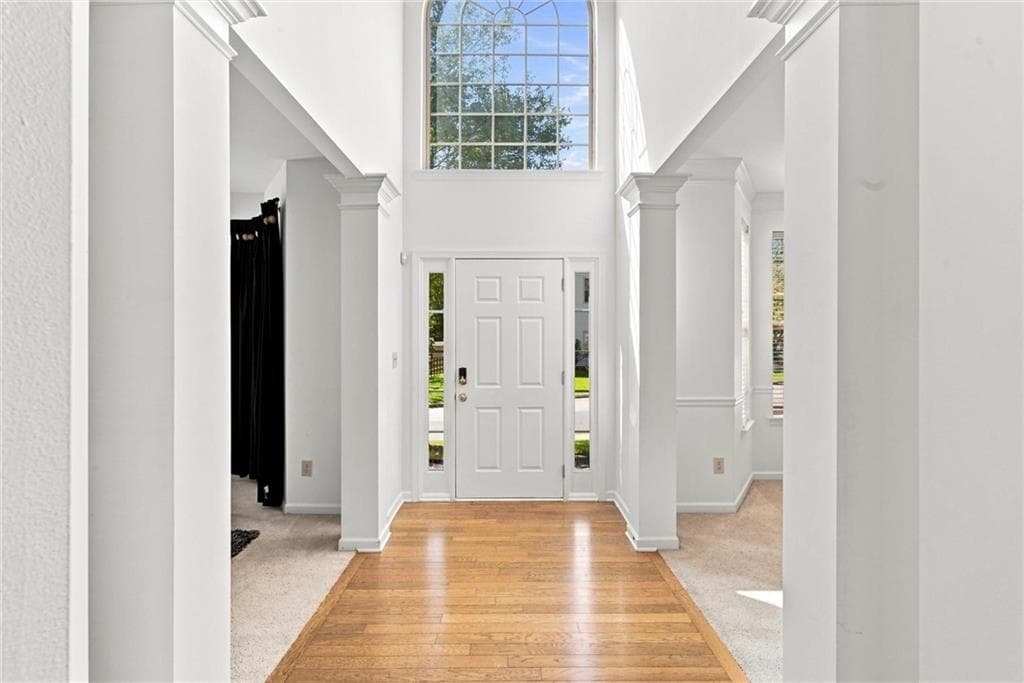4 bedroom, 3 bathroom, 2,622 sq ft single family residence for sale at 4855 Chimney Hill Court, Austell, GA 30106 — photo 2