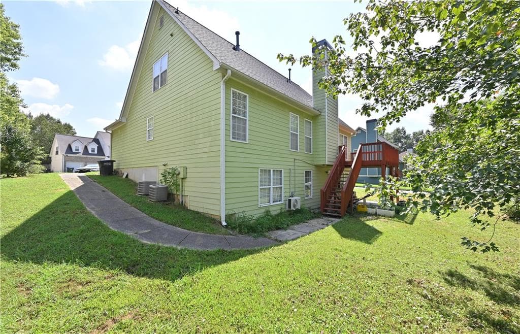 7 bedroom, 4 bathroom, 2,285 sq ft single family residence for sale at 2128 CUMBERLAND Creek, Marietta, GA 30008 — photo 3