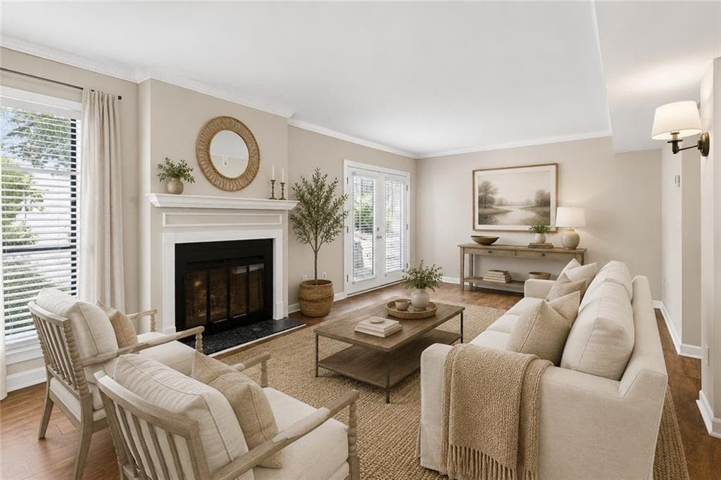 3 bedroom, 3 bathroom, 1,415 sq ft townhouse for sale at 2318 Colonial Drive, Atlanta, GA 30319 — photo 2