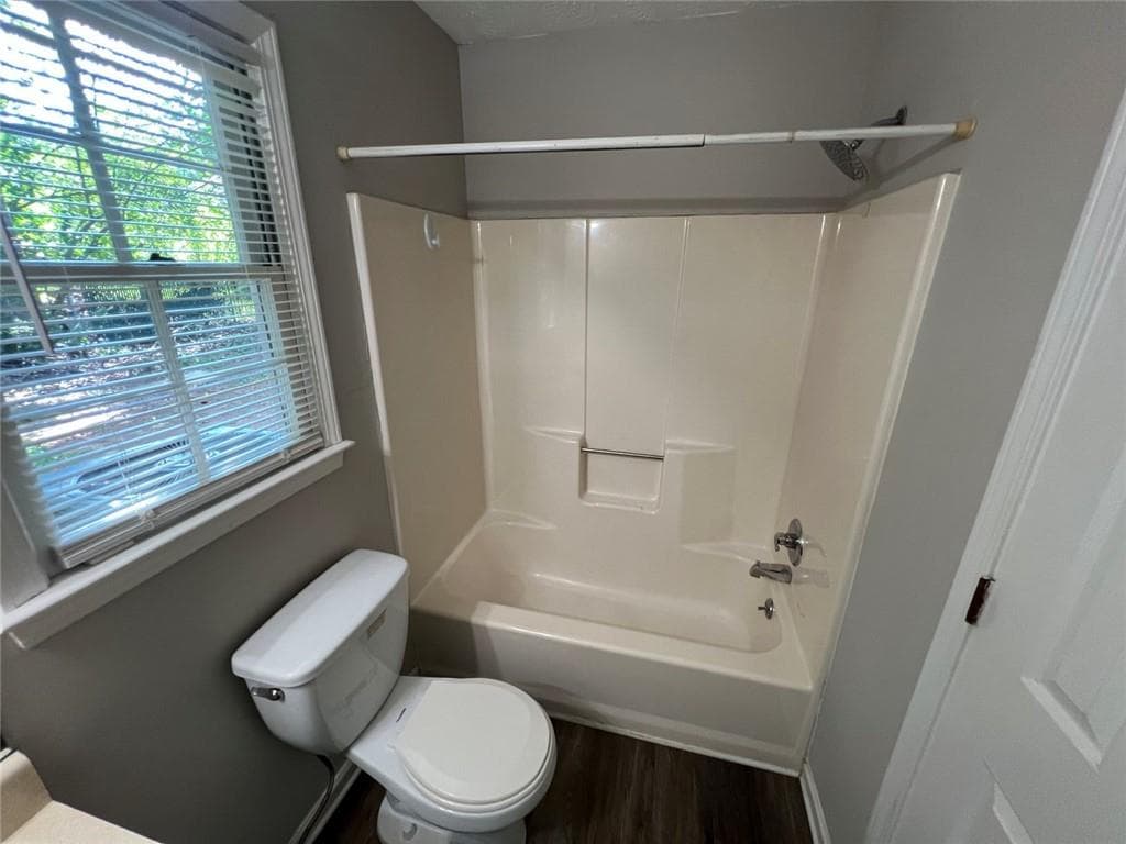 1 bedroom, 1 bathroom, 624 sq ft single family residence for rent at 2735 Fairlane Drive, Cumming, GA 30041 for $1,295 a month — photo 7