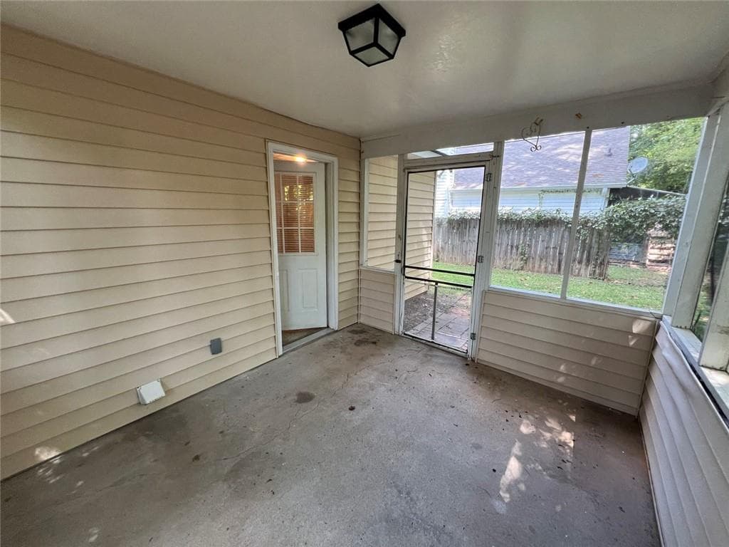 1 bedroom, 1 bathroom, 624 sq ft single family residence for rent at 2735 Fairlane Drive, Cumming, GA 30041 for $1,295 a month — photo 8