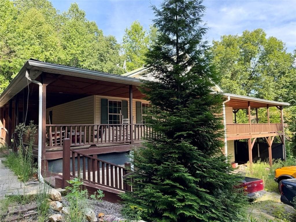 3 bedroom, 3 bathroom, 2,068 sq ft single family residence under contract at 1657 Nimblewill Gap Road, Dahlonega, GA 30533 — photo 6