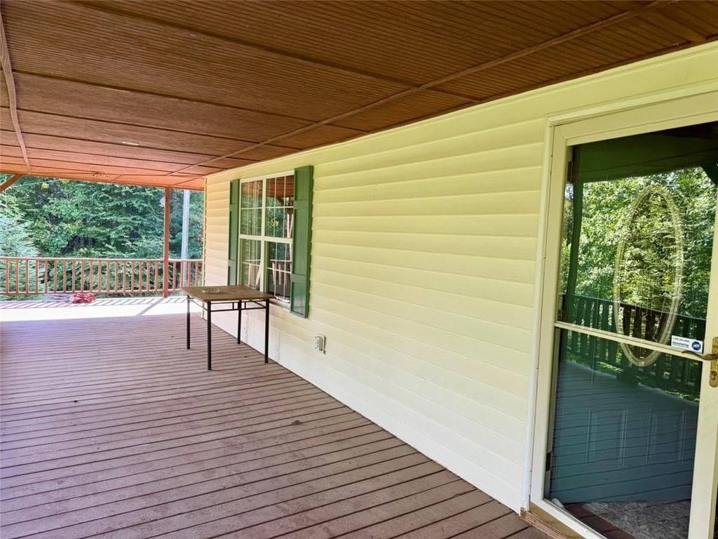 3 bedroom, 3 bathroom, 2,068 sq ft single family residence under contract at 1657 Nimblewill Gap Road, Dahlonega, GA 30533 — photo 8