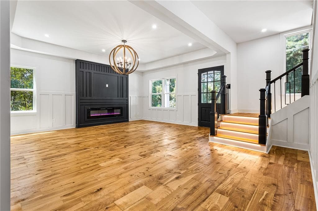 4 bedroom, 4 bathroom, 3,136 sq ft single family residence for sale at 6465 Yacht Club Road, Flowery Branch, GA 30542 — photo 4