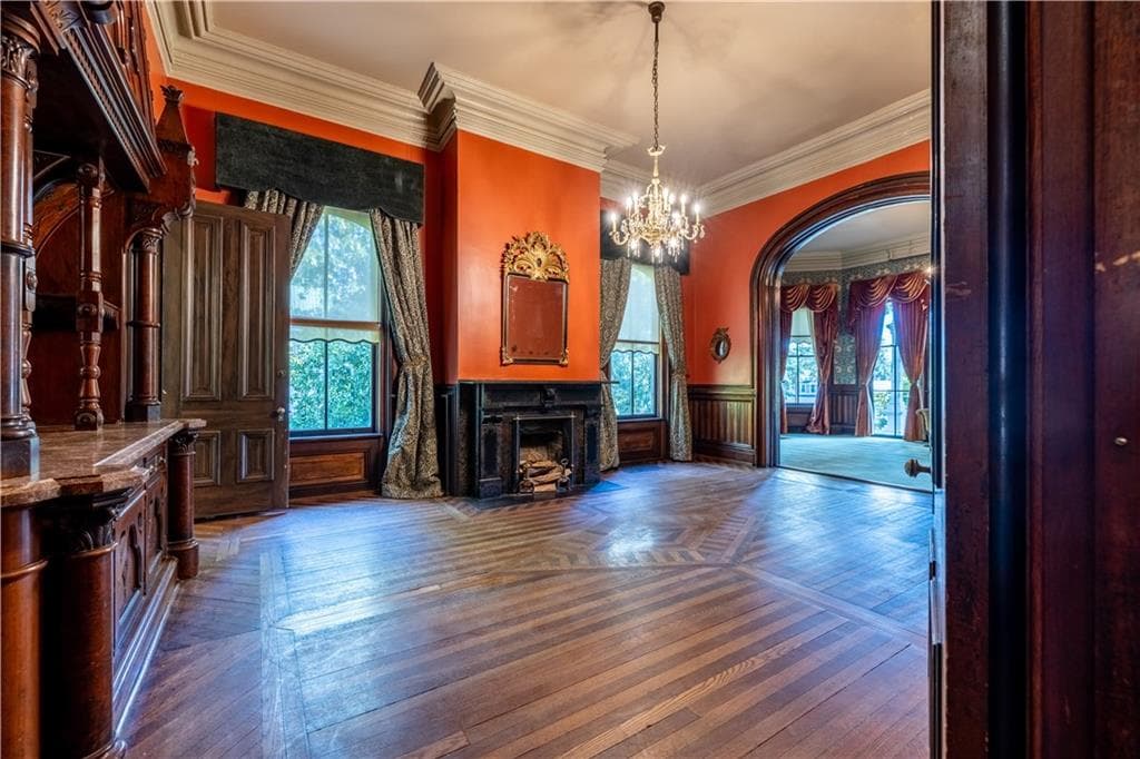 8 bedroom, 7 bathroom, 6,181 sq ft single family residence for sale at 906 E 2nd Avenue, Rome, GA 30161 — photo 8