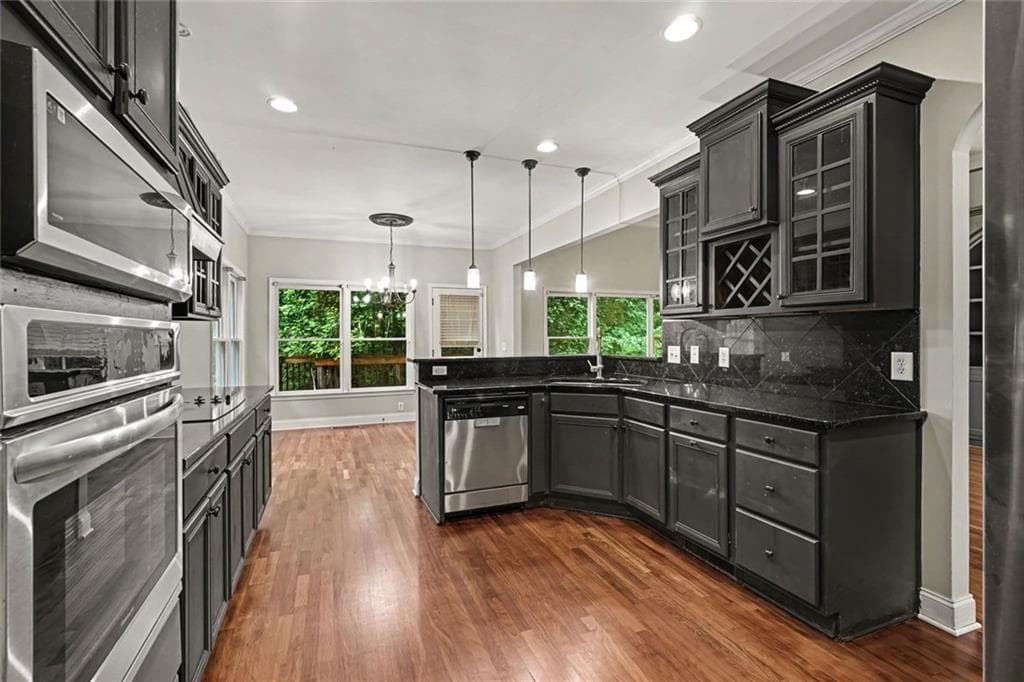 5 bedroom, 5 bathroom, 5,157 sq ft single family residence for sale at 913 Arbor Drive, Loganville, GA 30052 — photo 7