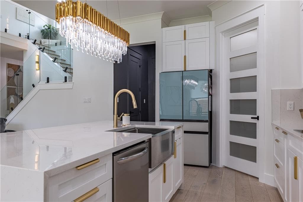 4 bedroom, 5 bathroom, 3,800 sq ft single family residence for sale at 3204 Regalview Terrace, Acworth, GA 30101 — photo 8