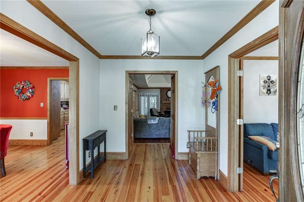 3 bedroom, 3 bathroom, 3,438 sq ft single family residence for sale at 2720 Bay Ridge Drive, Loganville, GA 30052 — photo 5