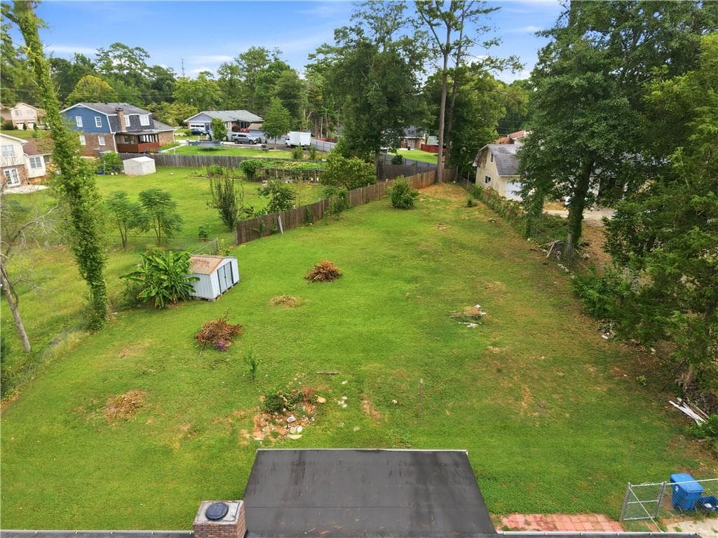 3 bedroom, 2 bathroom, 1,936 sq ft single family residence for sale at 2681 Kings Circle, Lawrenceville, GA 30044 — photo 7