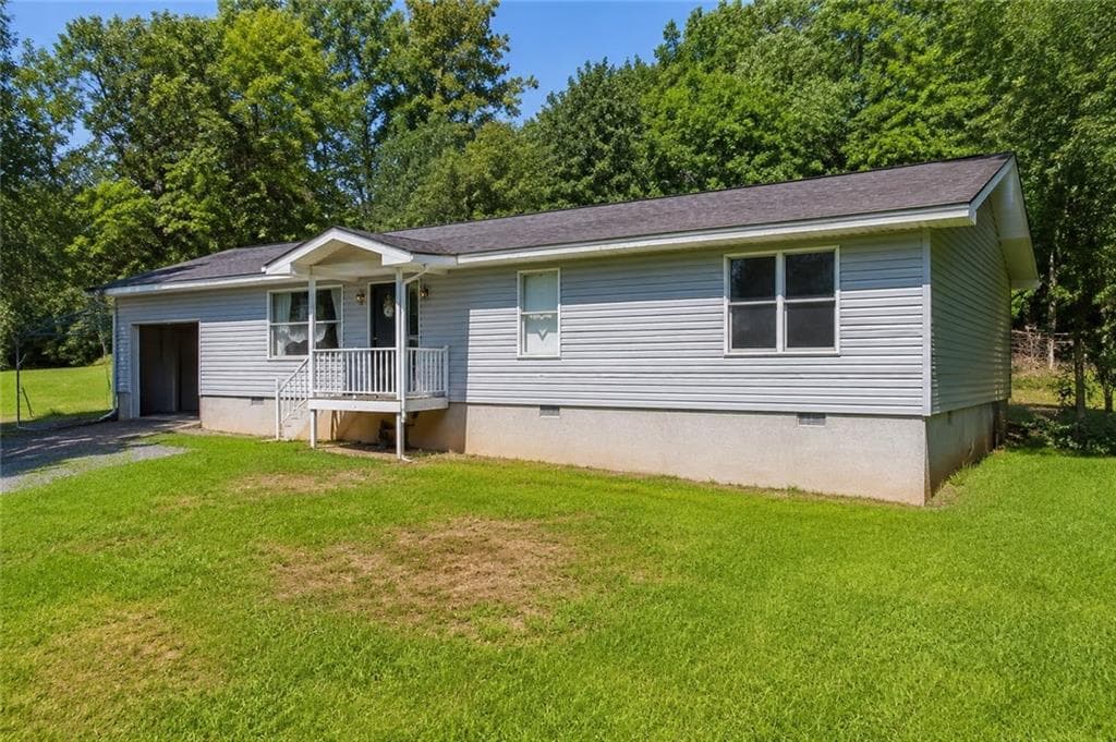 3 bedroom, 2 bathroom, 1,136 sq ft single family residence for sale at 3 Hammond Drive, Plainville, GA 30733 — photo 2