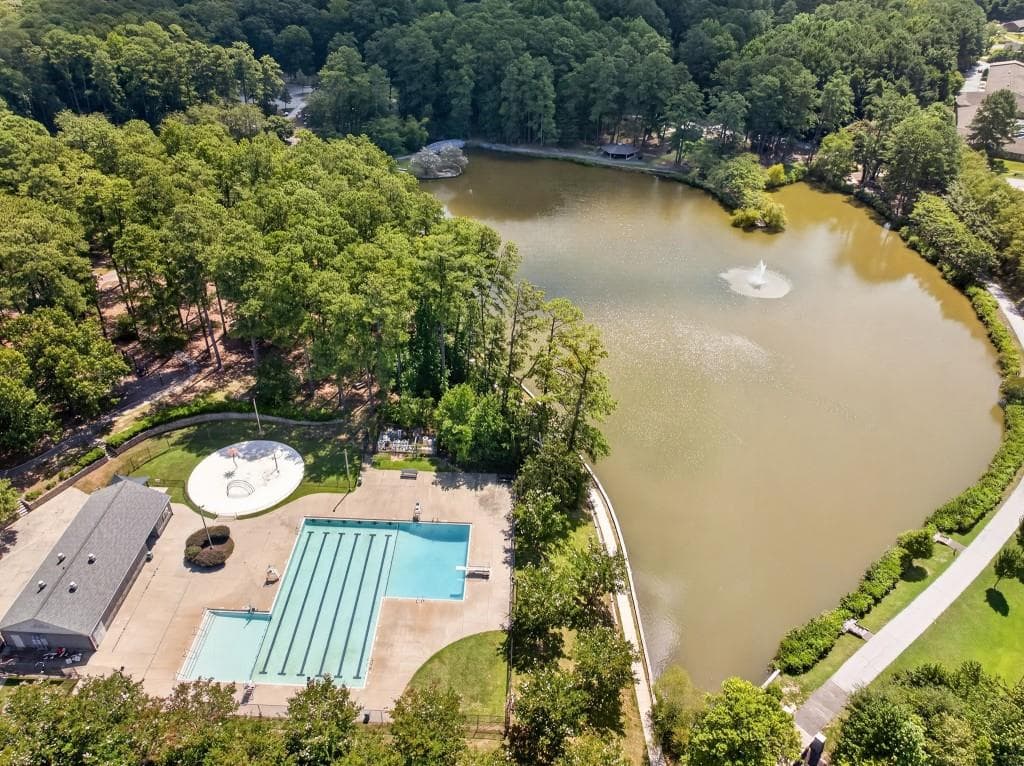 3 bedroom, 3 bathroom, 1,872 sq ft townhouse for sale at 3367 Thurgood Court, Snellville, GA 30078 — photo 7