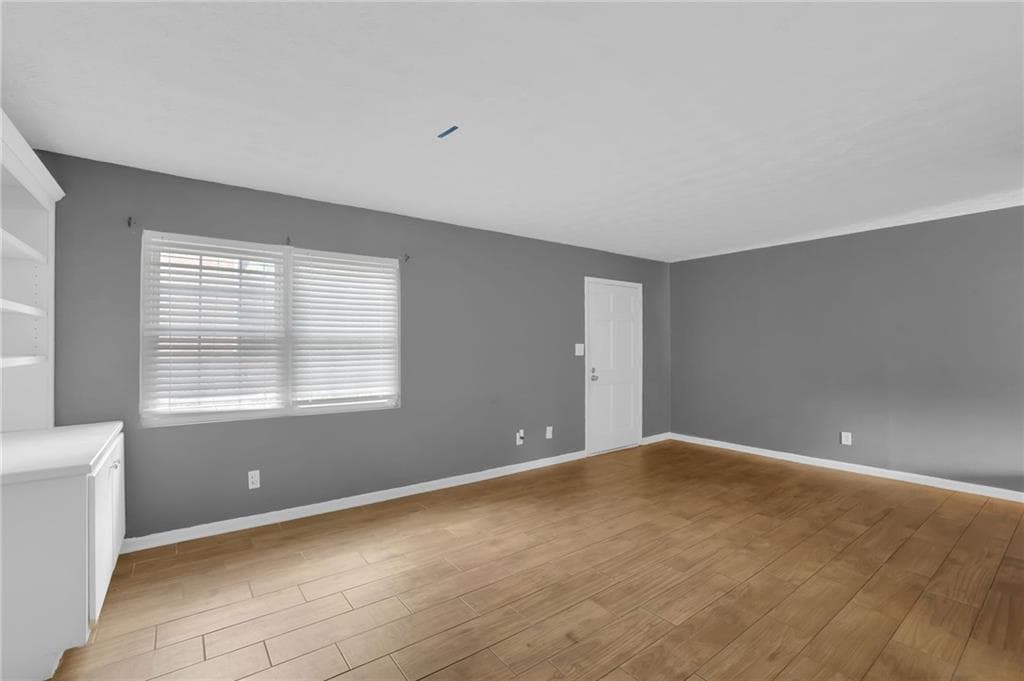 3 bedroom, 3 bathroom, 1,320 sq ft condominium for sale at 117 Northdale Place, Lawrenceville, GA 30046 — photo 5