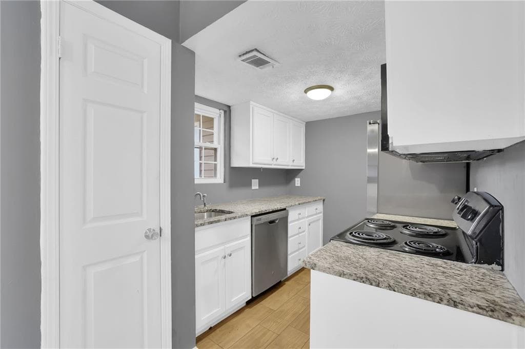 3 bedroom, 3 bathroom, 1,320 sq ft condominium for sale at 117 Northdale Place, Lawrenceville, GA 30046 — photo 10