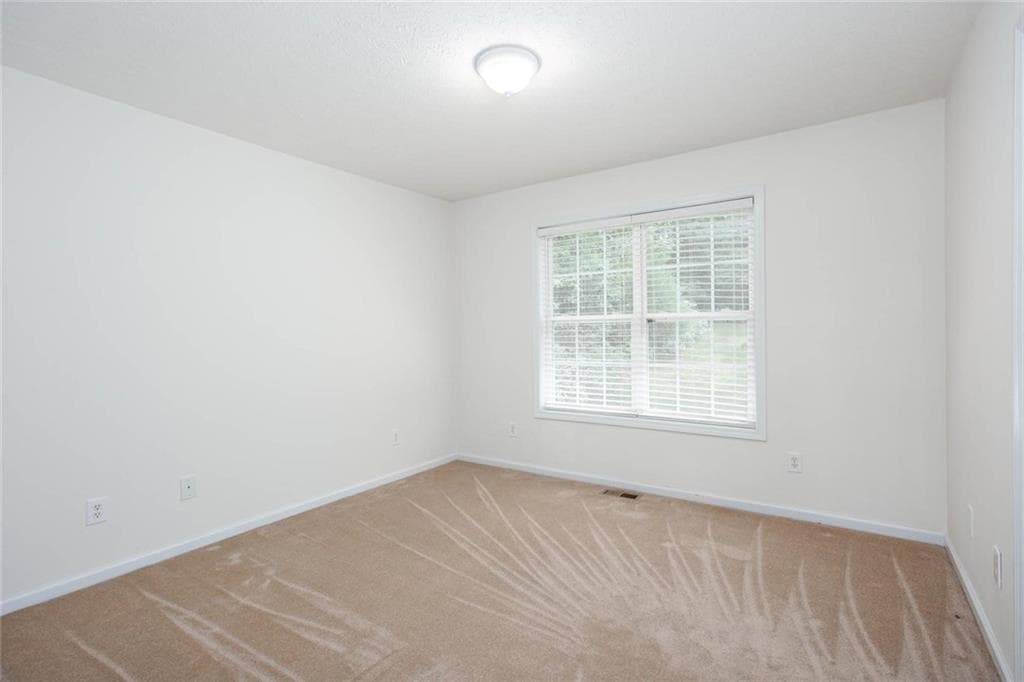 4 bedroom, 3 bathroom, 2,104 sq ft single family residence for sale at 12 Enclave Court, Powder Springs, GA 30127 — photo 8