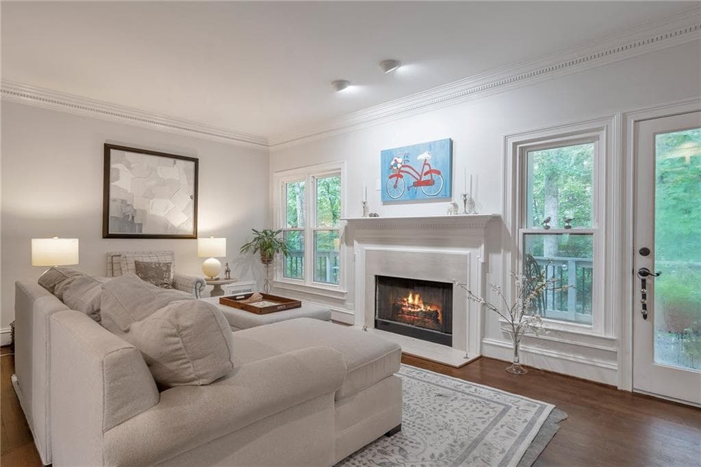 3 bedroom, 3 bathroom, 2,321 sq ft condominium for sale at 5638 River Oaks Place A4, Sandy Springs, GA 30327 — photo 3
