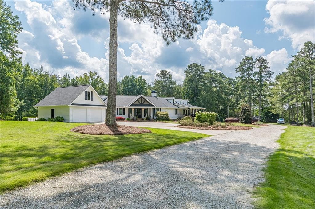 4 bedroom, 5 bathroom, 5,792 sq ft single family residence for sale at 9667 Ephesus Church Road, Villa Rica, GA 30180 — photo 7