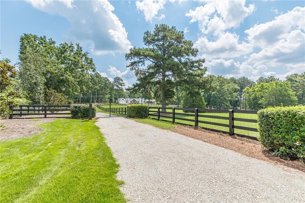 4 bedroom, 5 bathroom, 5,792 sq ft single family residence for sale at 9667 Ephesus Church Road, Villa Rica, GA 30180 — photo 9